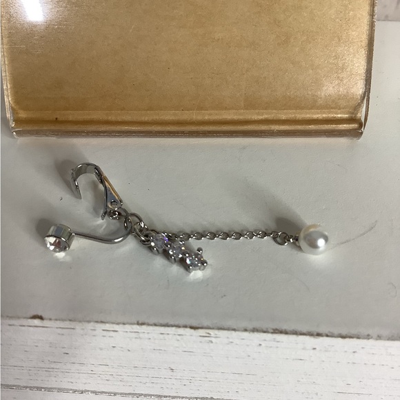 Clip-On Belly Button Ring - Picture 2 of 6